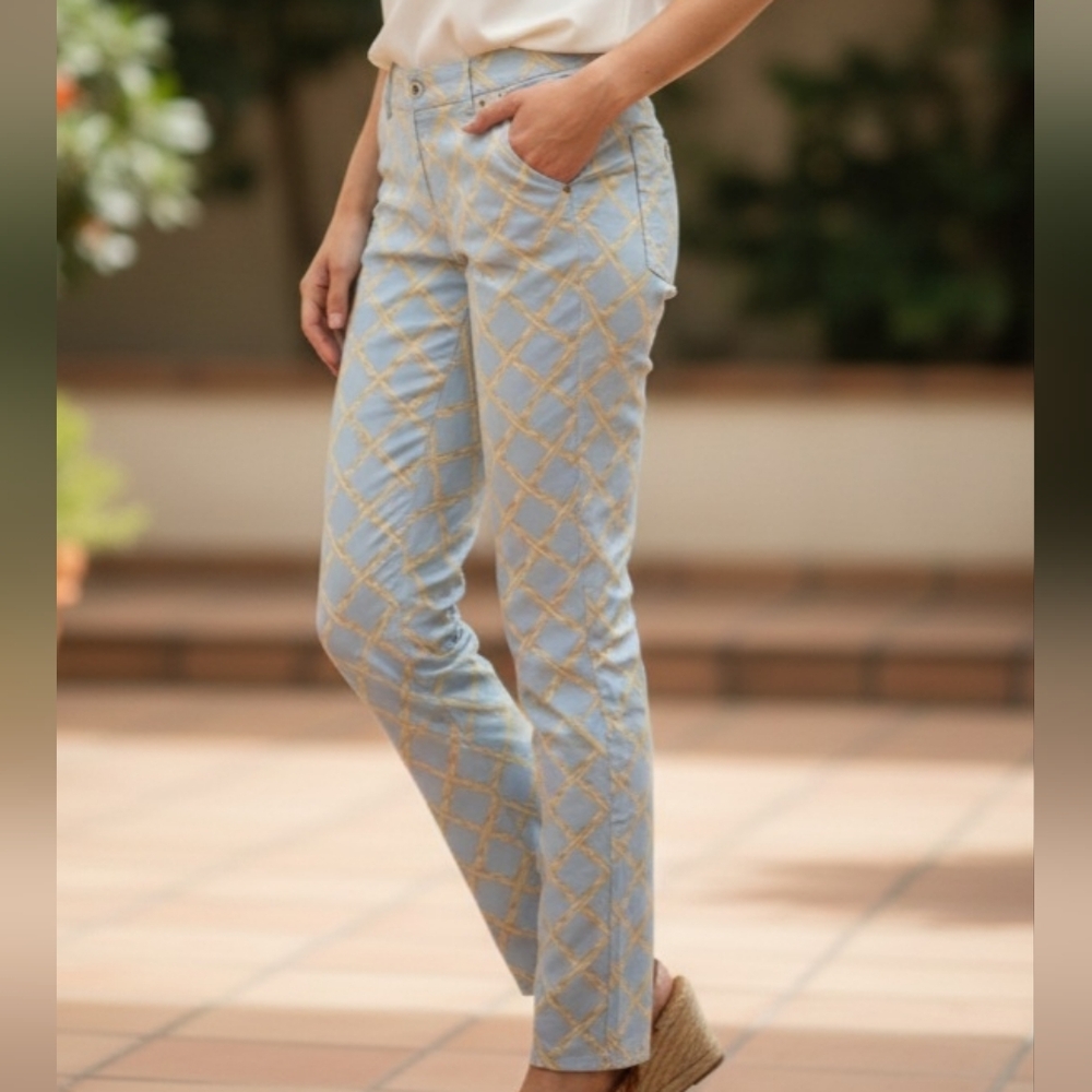 J. McLaughlin Light Blue and Yellow Geometric‎ Straight Leg Jeans
